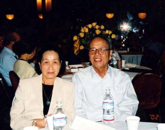 03-_Anh_Pham_Xuan_Ninh_va_Phu_Nhan.jpg
